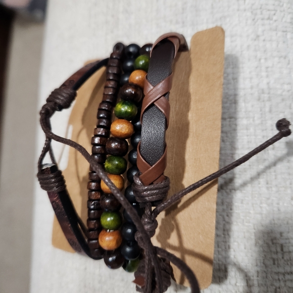 Nwt Men's Brown and Black Beaded Bracelet Set - Picture 3 of 5